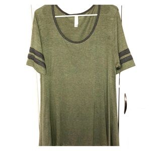 LuLaRoe Perfect Tee